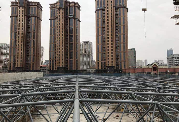 鄂州螺栓球网架结构